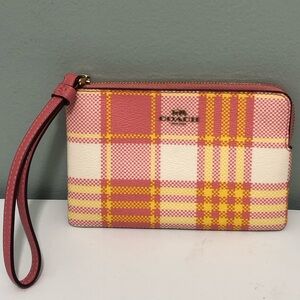 Coach Corner Zip Wristlet With Garden Plaid Print Gold/Taffy Multi